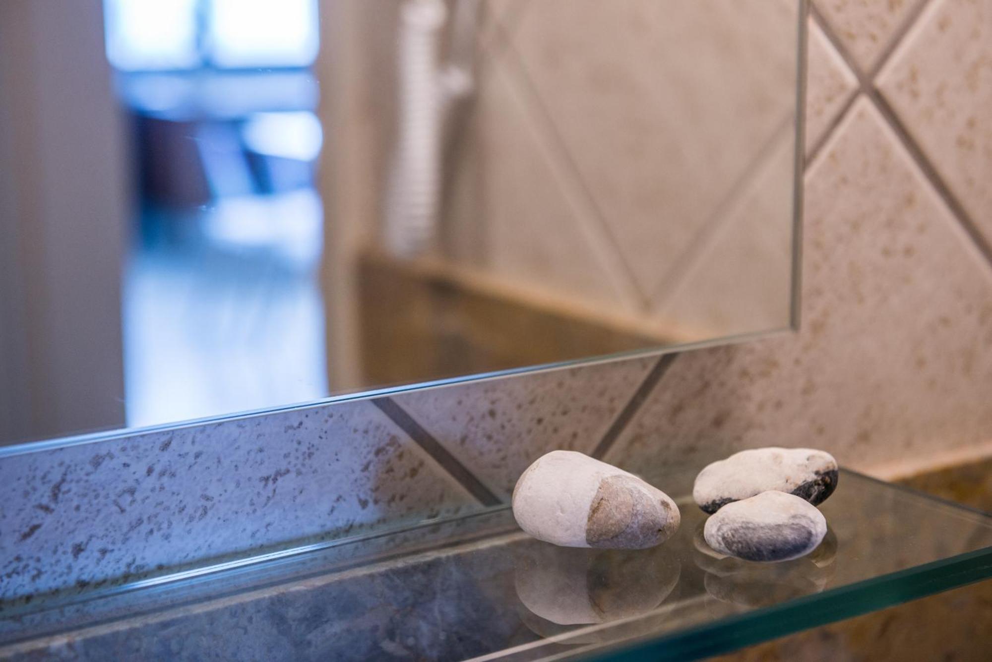 Nais Apartments & Studios Chania  Bilik gambar
